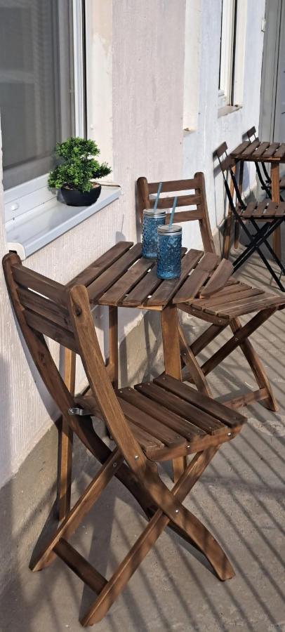 Napraforgo Apartman Daire Segedin Dış mekan fotoğraf
